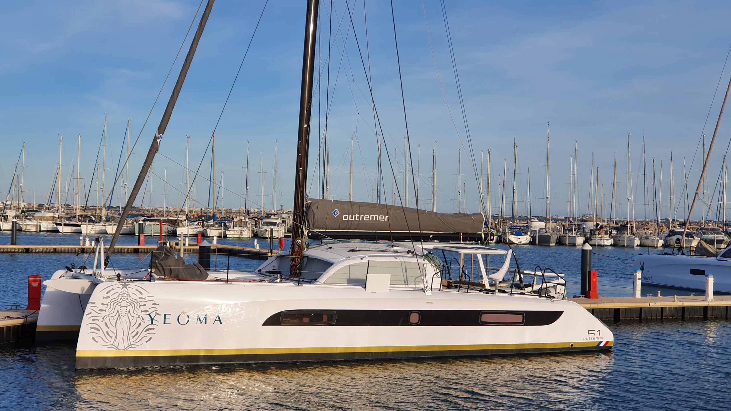 Yeoma — Outremer 51